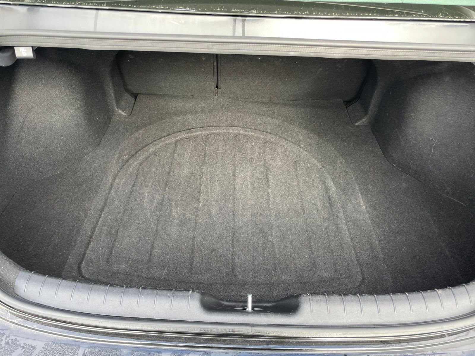 Thumbnail: 2025 Hyundai Elantra - 32