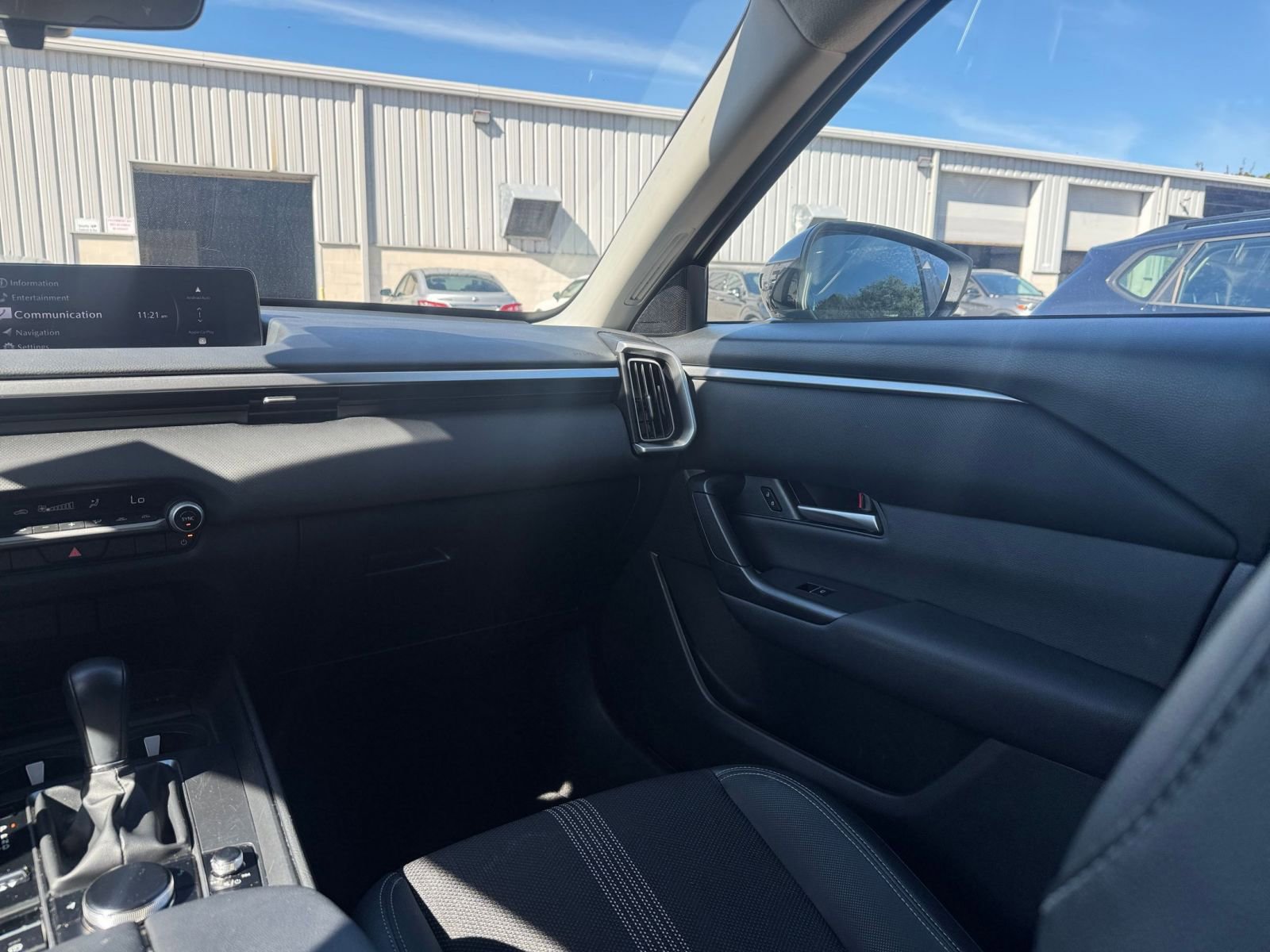 Thumbnail: 2025 Mazda CX-50 - 34