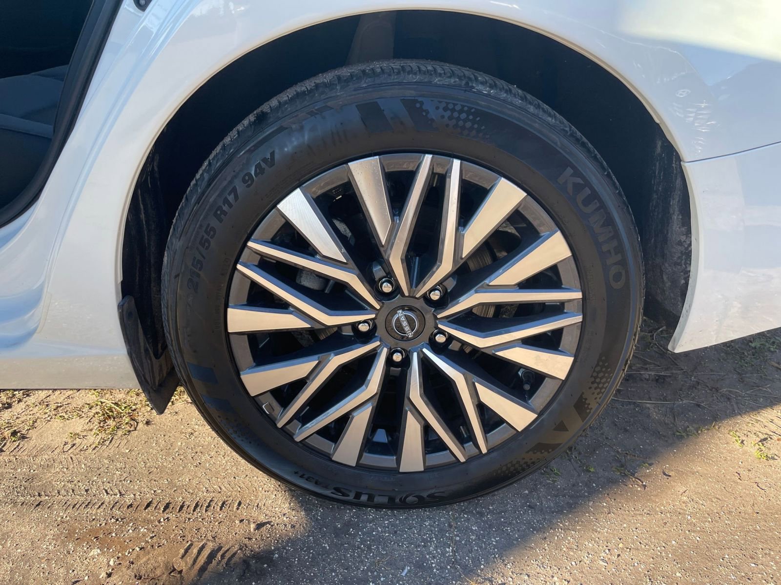 Thumbnail: 2025 Nissan Altima - 29