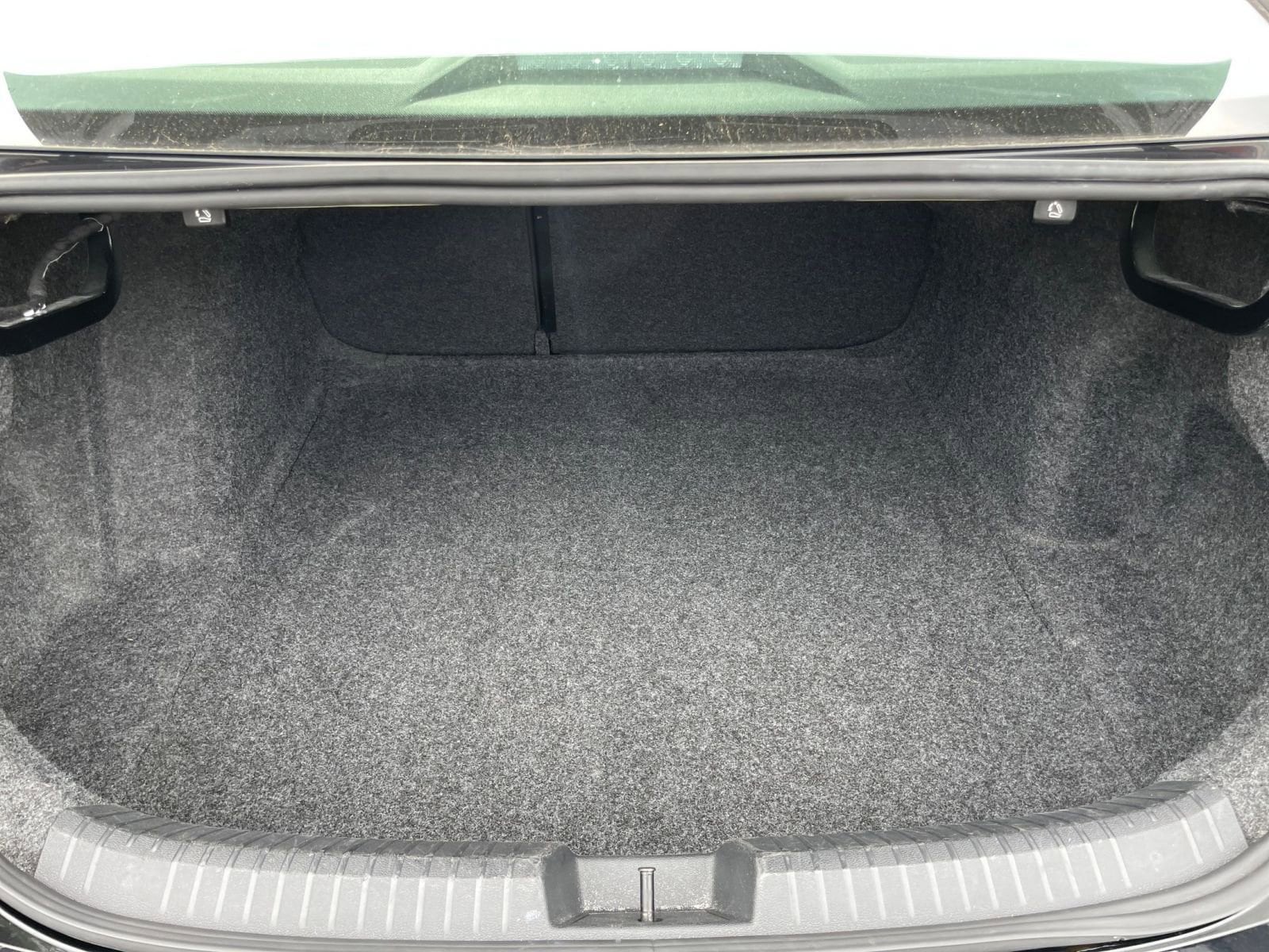 Thumbnail: 2025 Volkswagen Jetta - 30