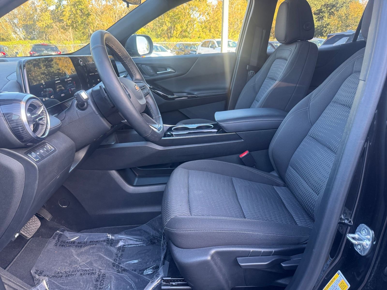 Thumbnail: 2025 Chevrolet Equinox - 25