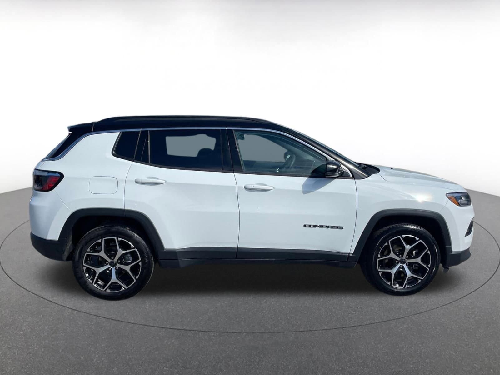 Thumbnail: 2025 Jeep Compass - 15