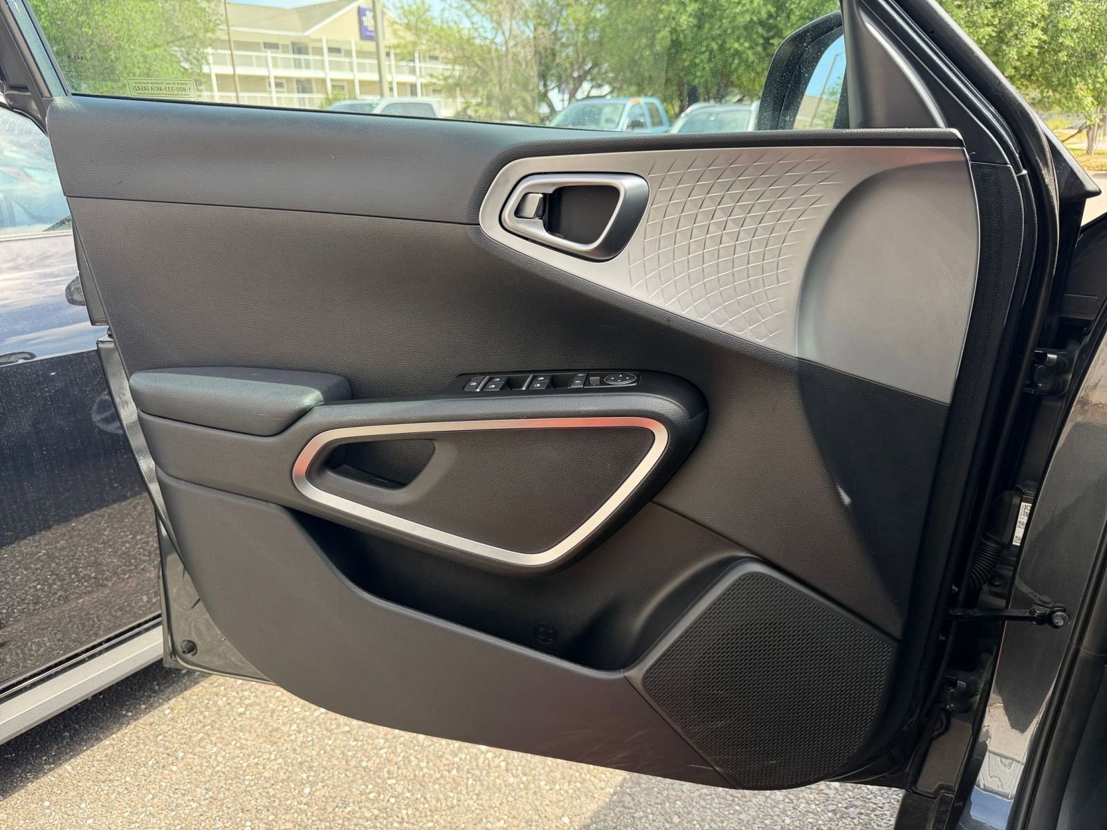 Thumbnail: 2025 Kia Soul - 18