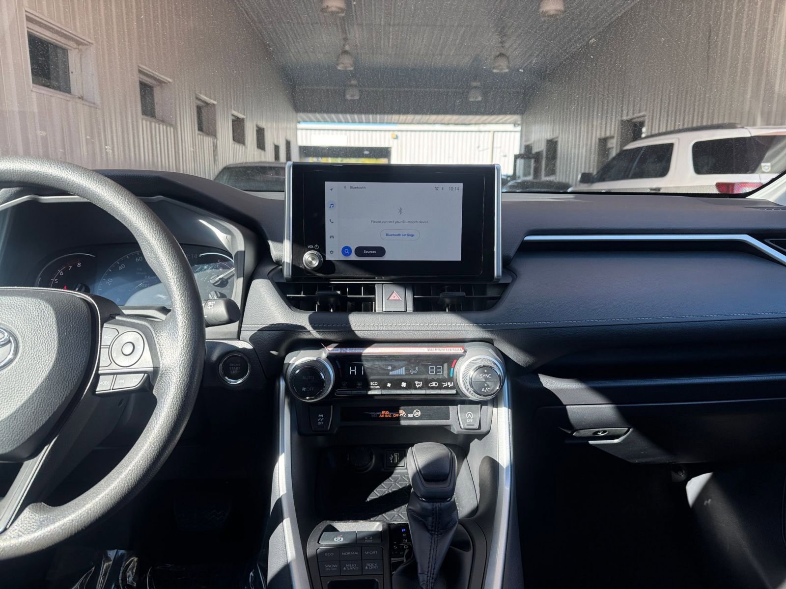 Thumbnail: 2025 Toyota RAV4 - 18