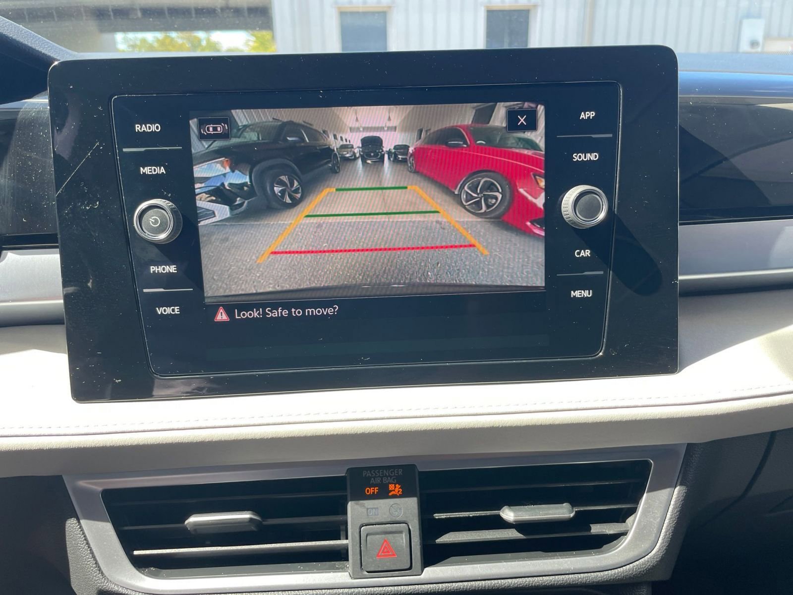 Thumbnail: 2025 Volkswagen Taos - 17