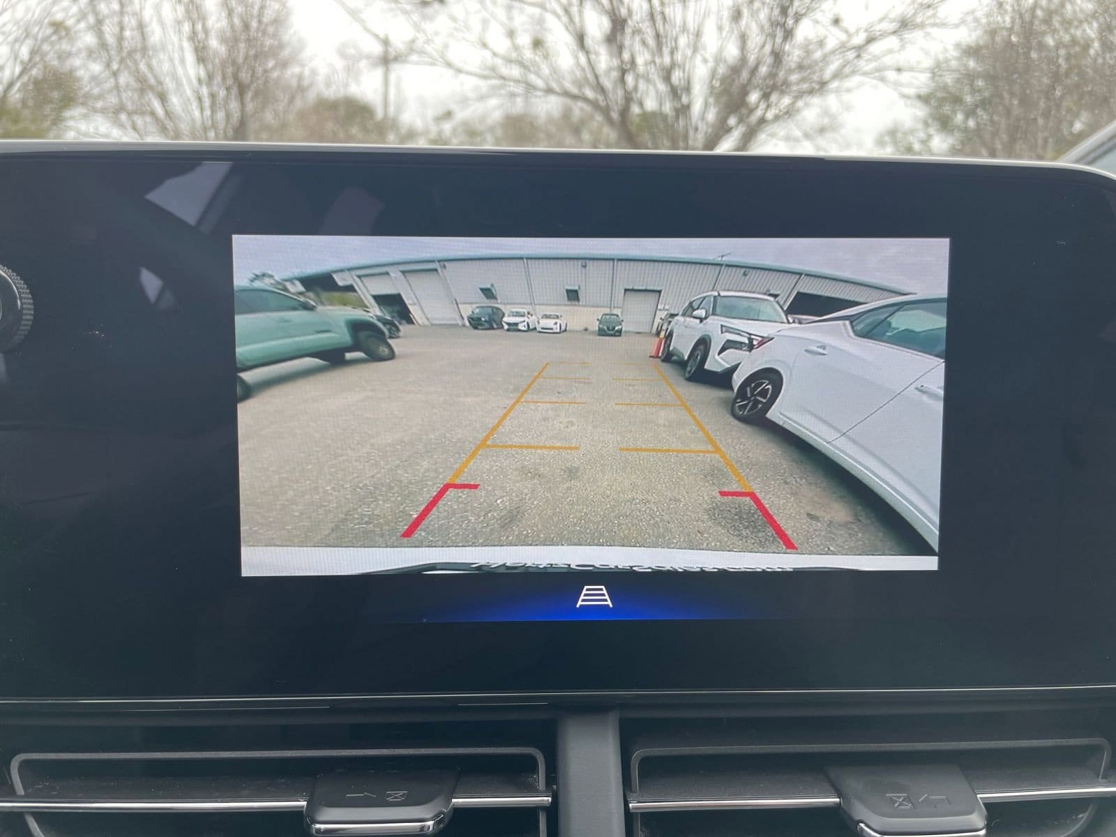 Thumbnail: 2025 Chevrolet Trax - 22