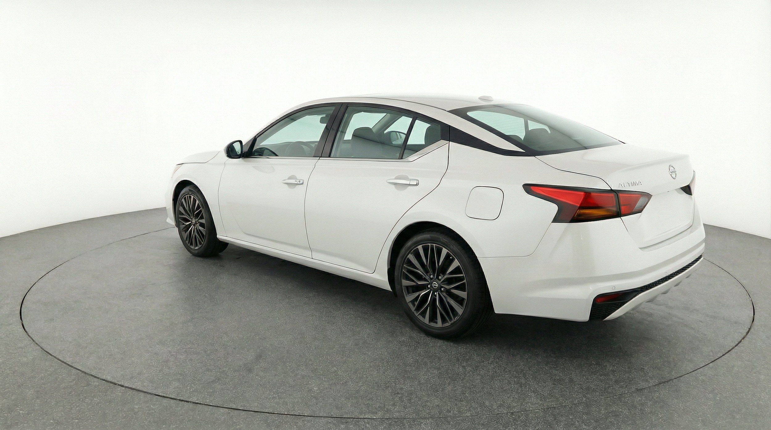 Thumbnail: 2025 Nissan Altima - 8