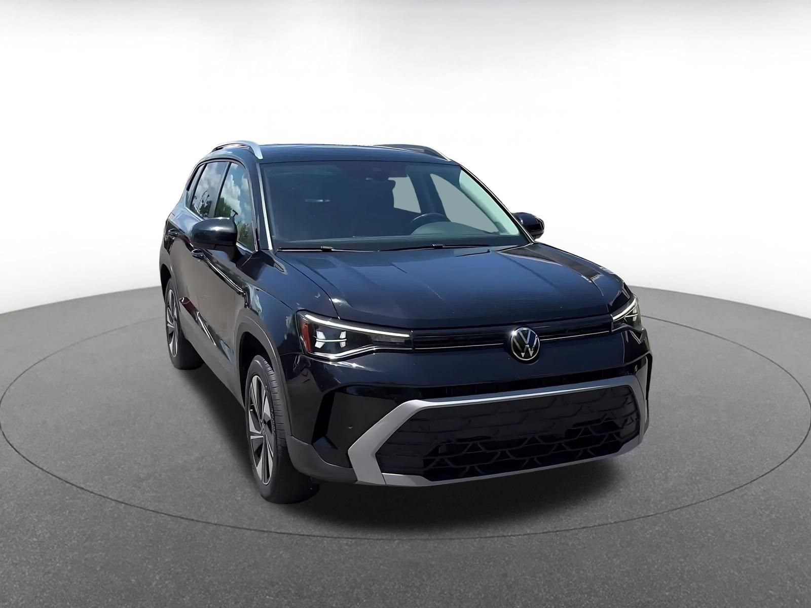 Thumbnail: 2025 Volkswagen Taos - 3