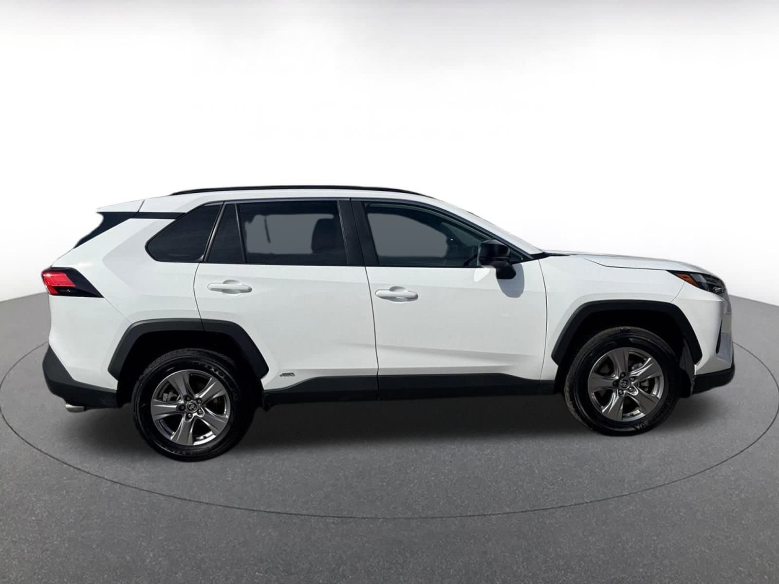 Thumbnail: 2025 Toyota RAV4 - 15