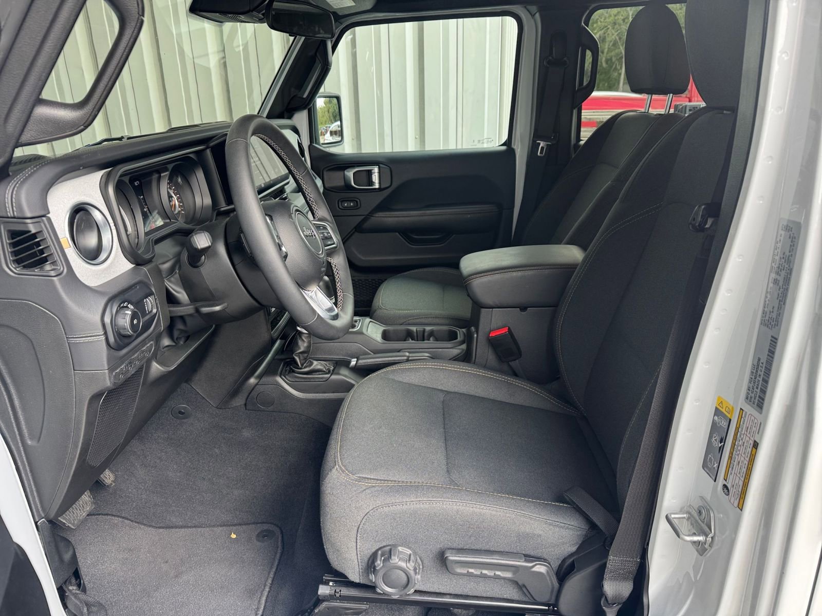 Thumbnail: 2025 Jeep Wrangler - 23