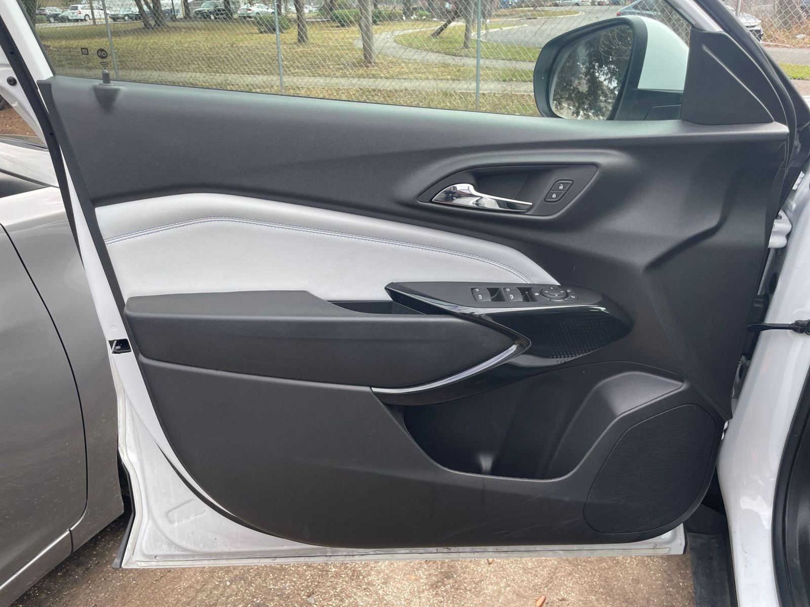 Thumbnail: 2025 Chevrolet Trax - 18