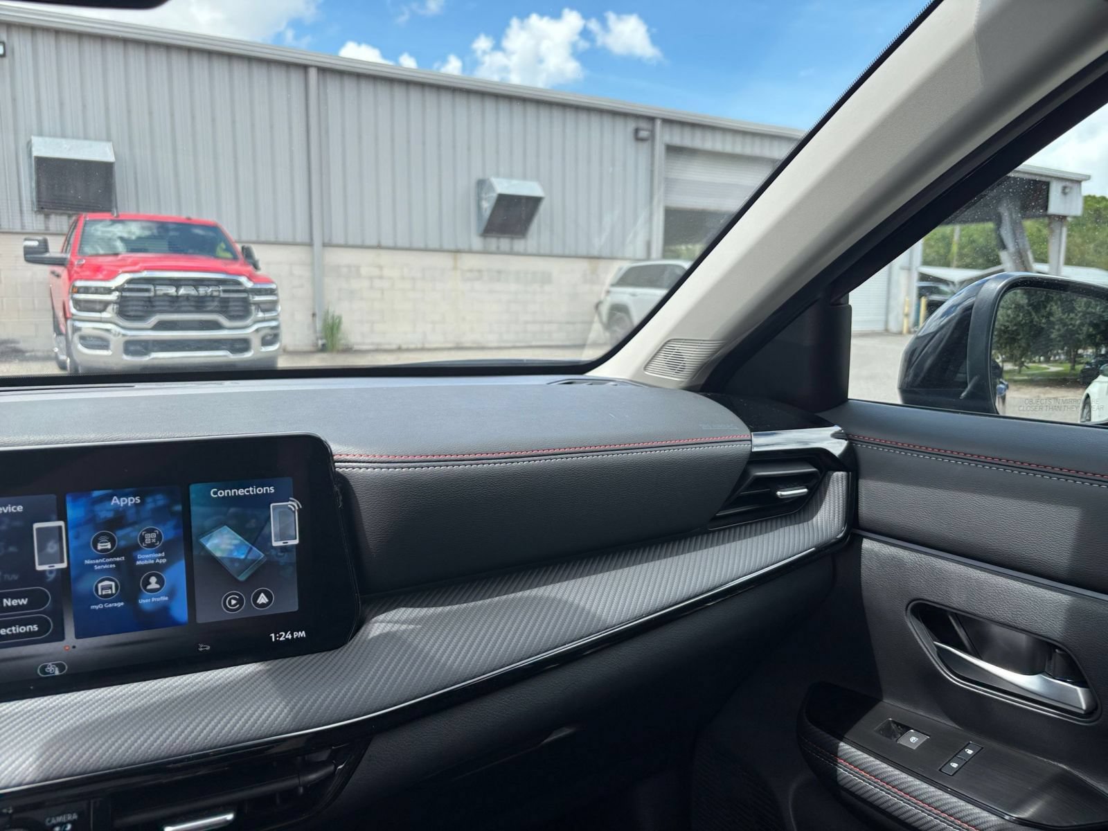 Thumbnail: 2026 Nissan Kicks - 33
