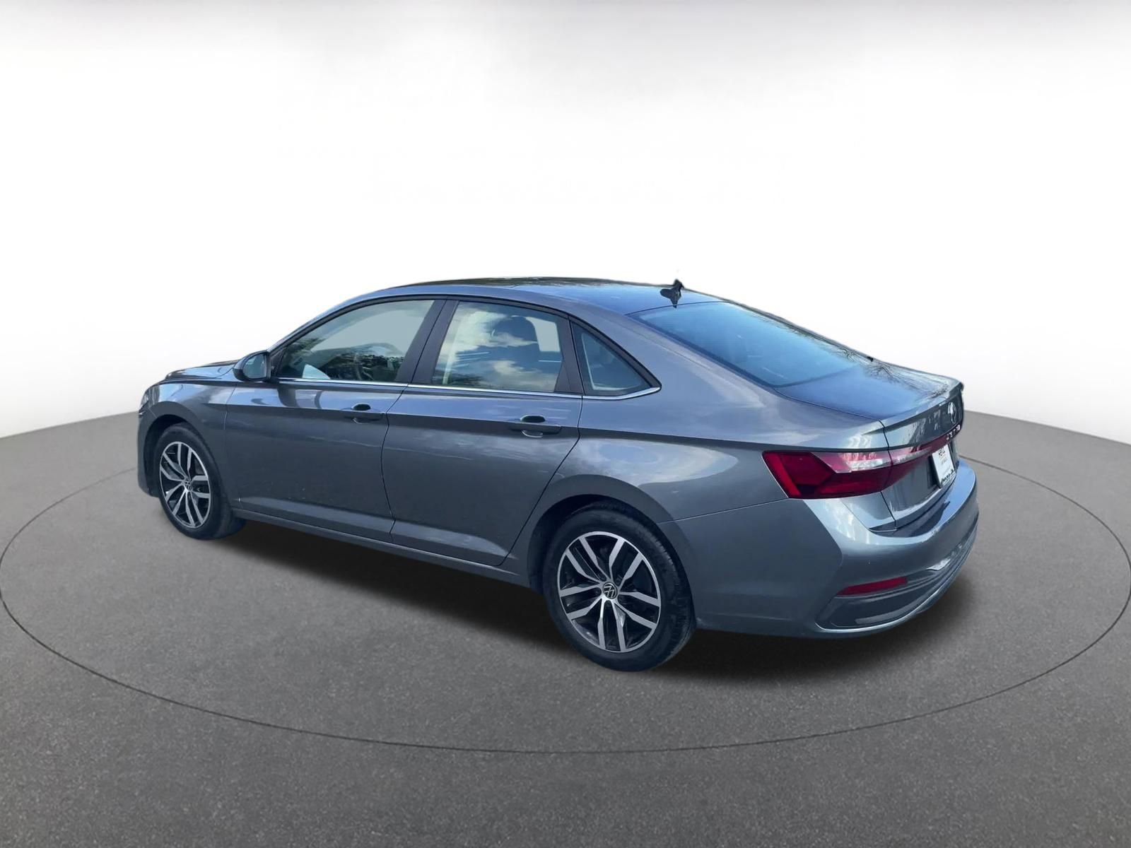 Thumbnail: 2025 Volkswagen Jetta - 9