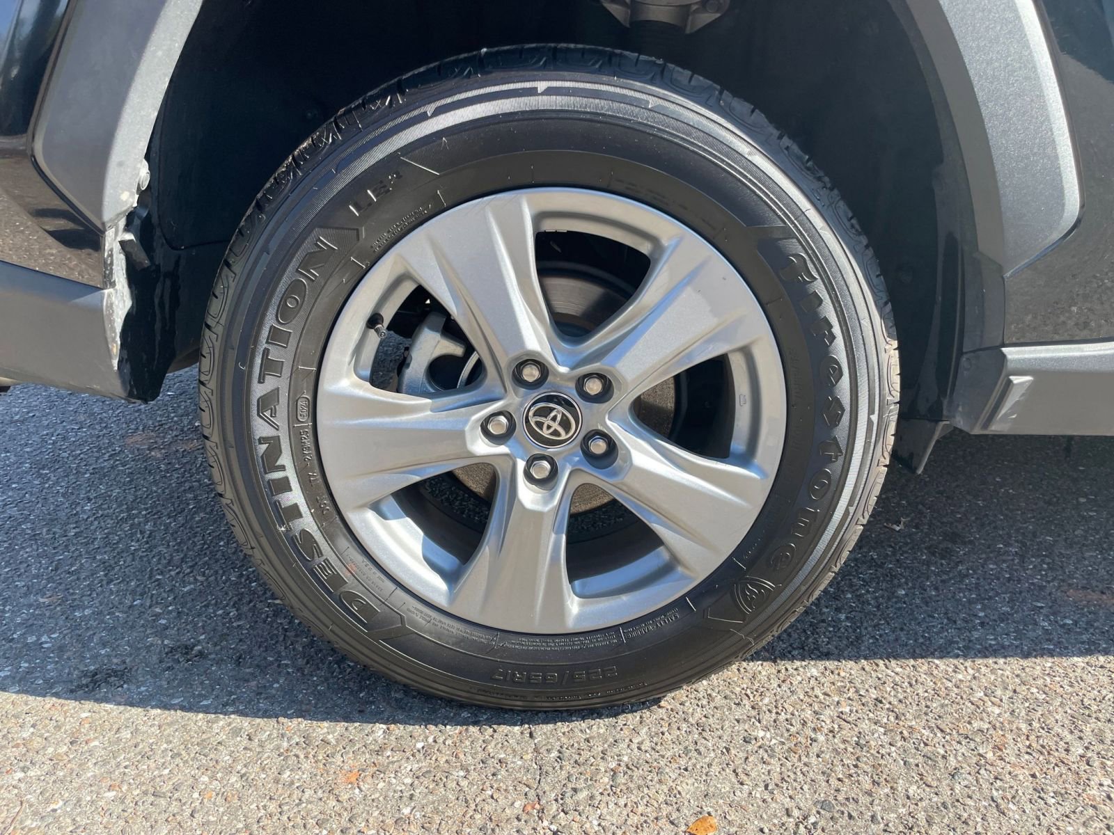 Thumbnail: 2025 Toyota RAV4 - 28