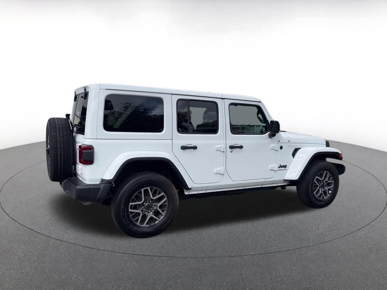 Thumbnail: 2025 Jeep Wrangler - 12