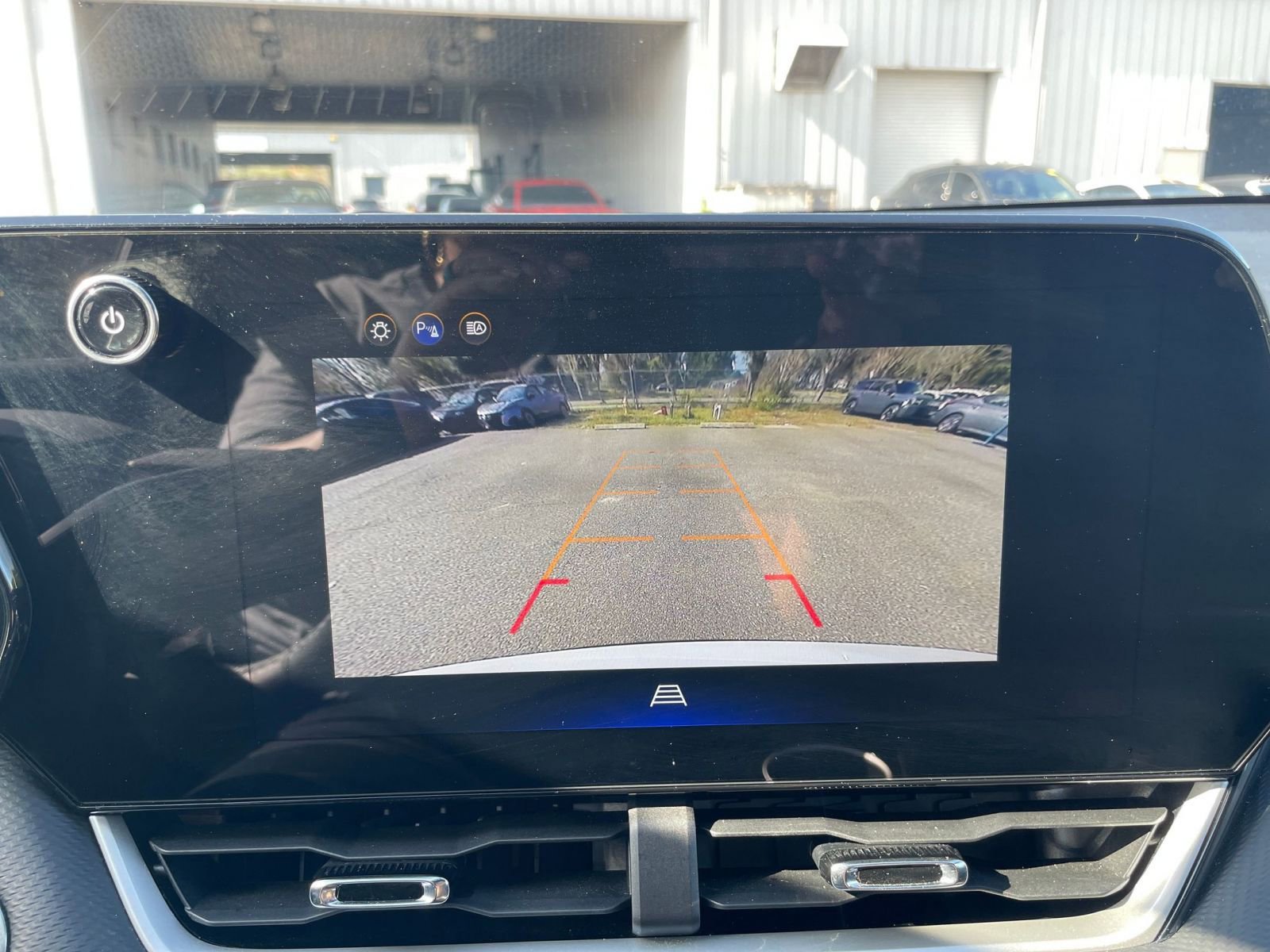 Thumbnail: 2025 Chevrolet Equinox - 17