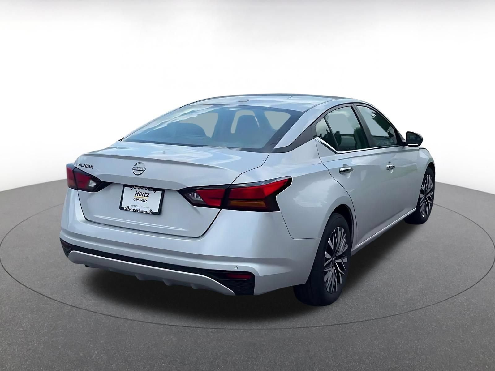 Thumbnail: 2025 Nissan Altima - 10