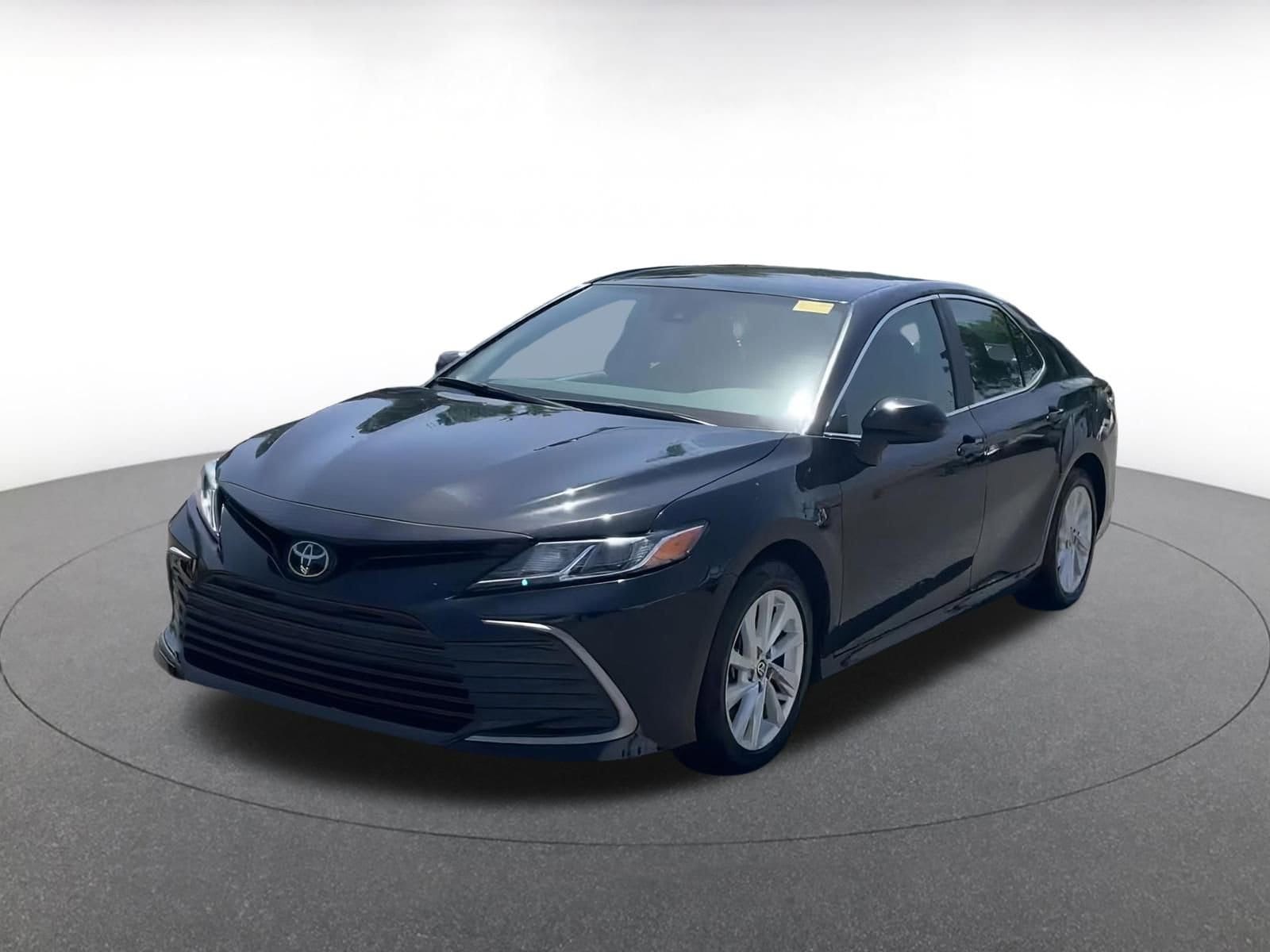 2024 Toyota Camry LE 4
