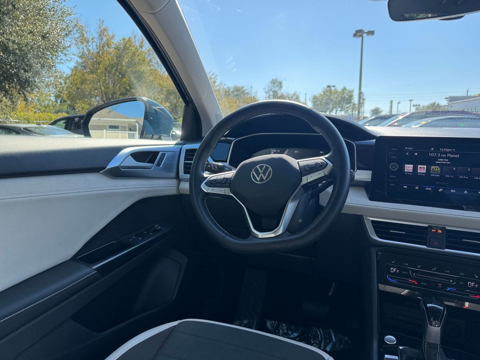 Thumbnail: 2025 Volkswagen Taos - 34