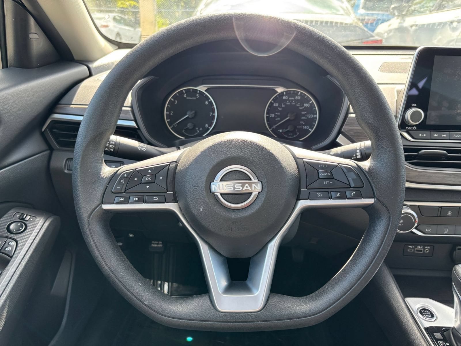 Thumbnail: 2025 Nissan Altima - 28