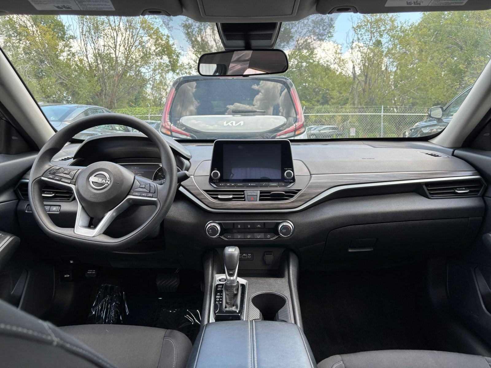 Thumbnail: 2025 Nissan Altima - 32