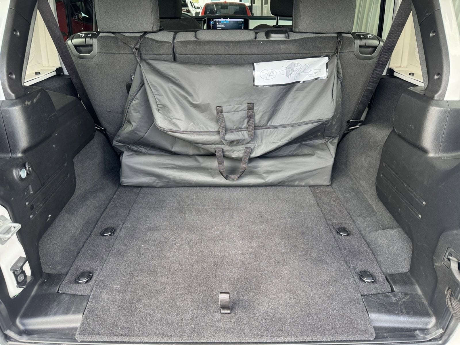 Thumbnail: 2025 Jeep Wrangler - 28