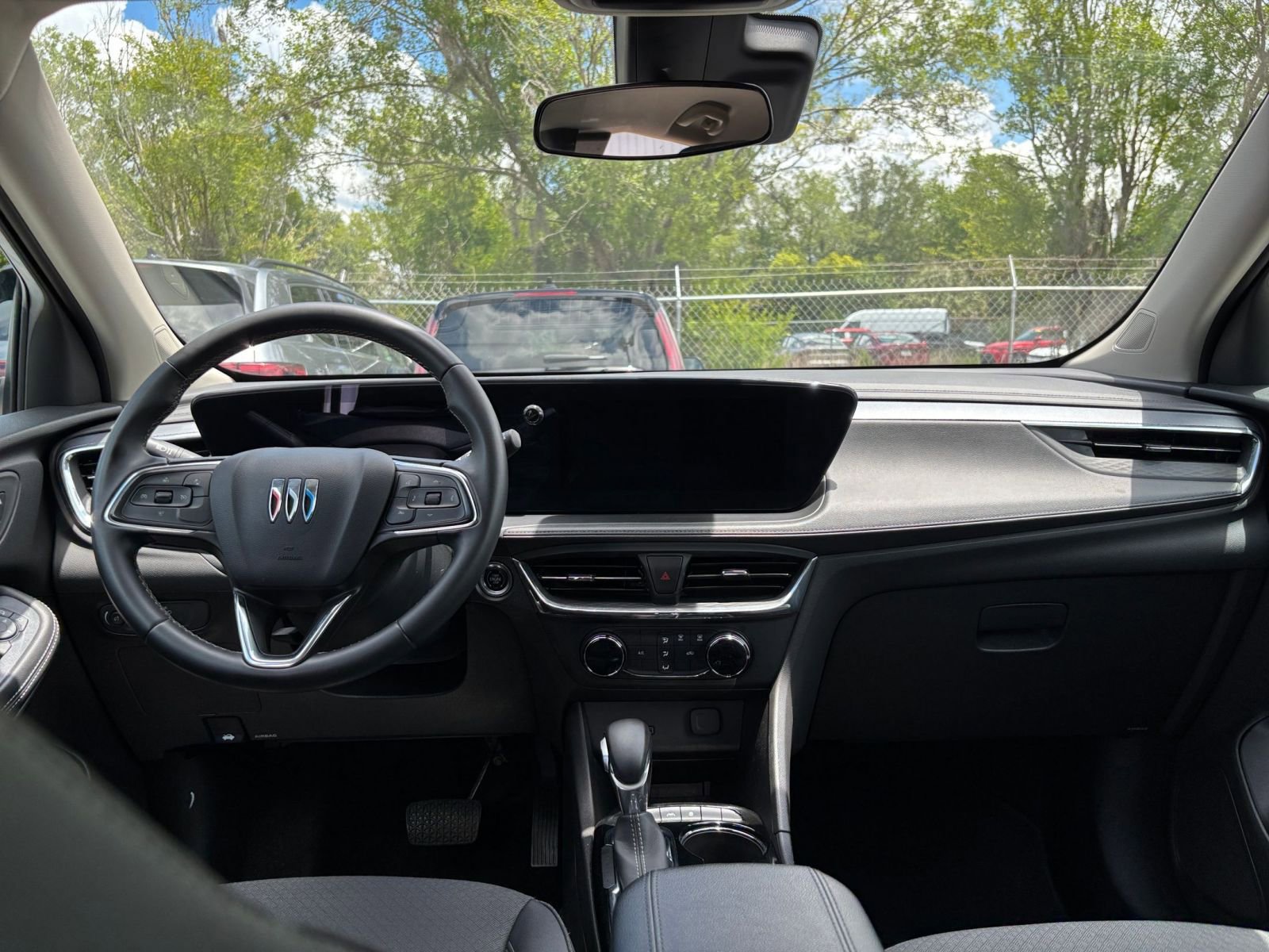 Thumbnail: 2025 Buick Encore GX - 32