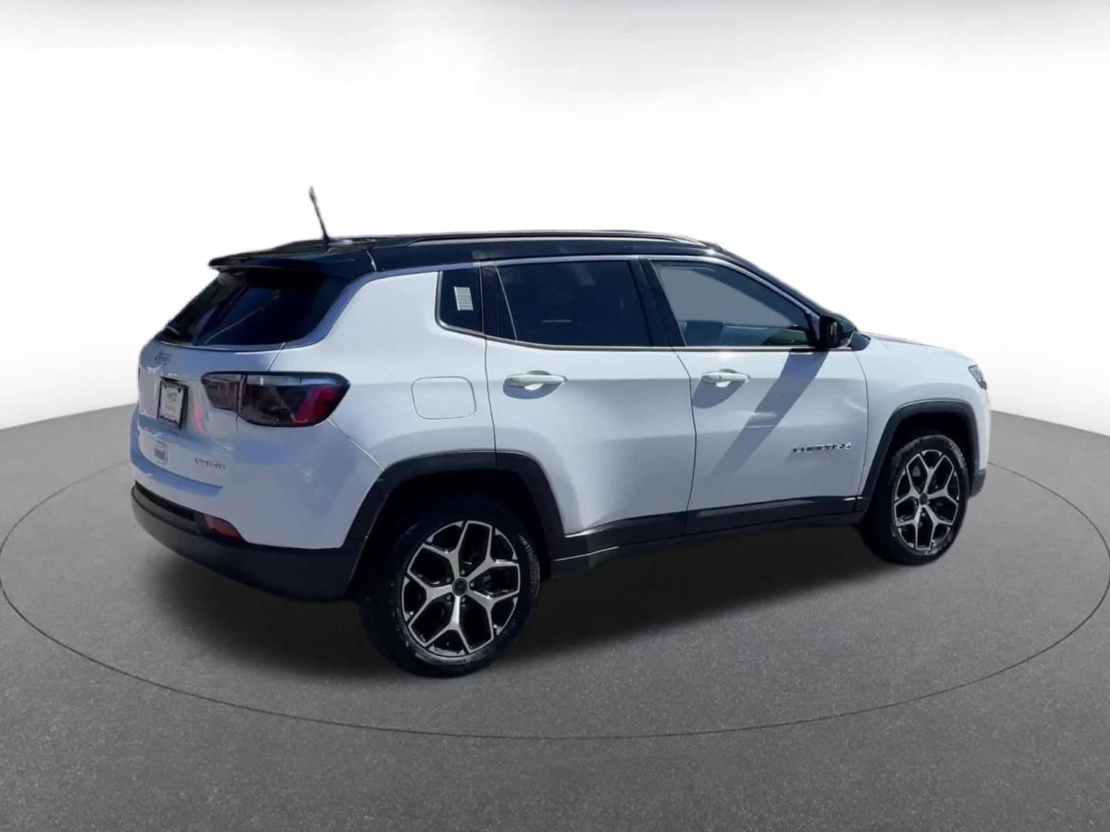 Thumbnail: 2025 Jeep Compass - 14