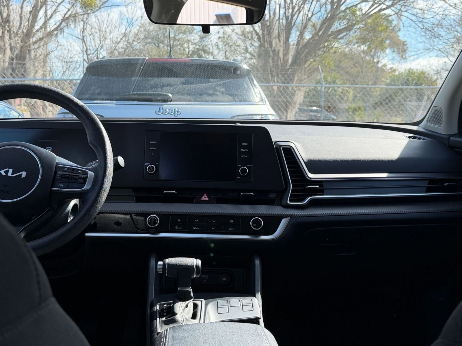 Thumbnail: 2025 Kia Sportage - 17