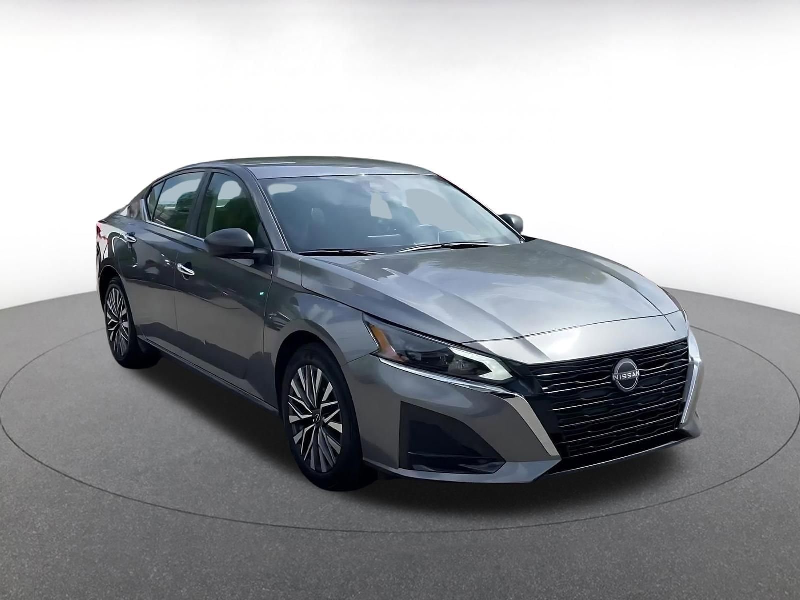 Thumbnail: 2025 Nissan Altima - 2