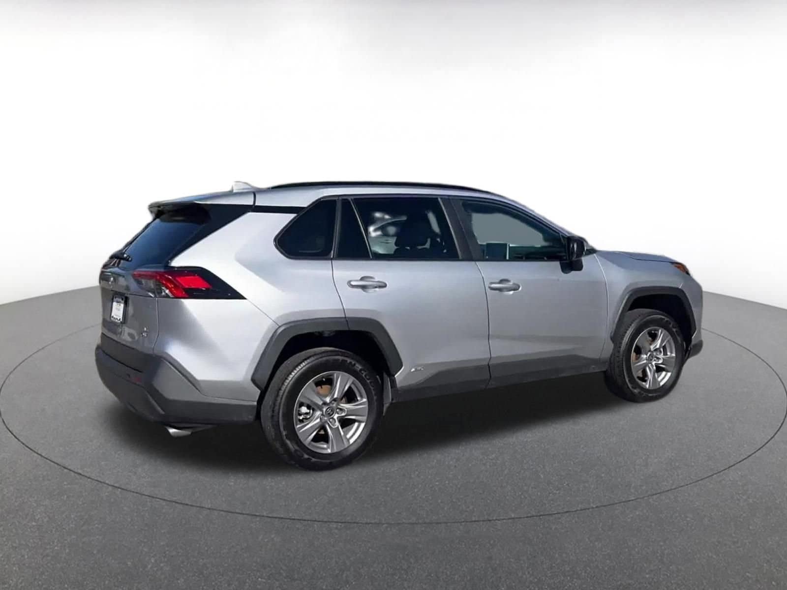 Thumbnail: 2025 Toyota RAV4 - 14