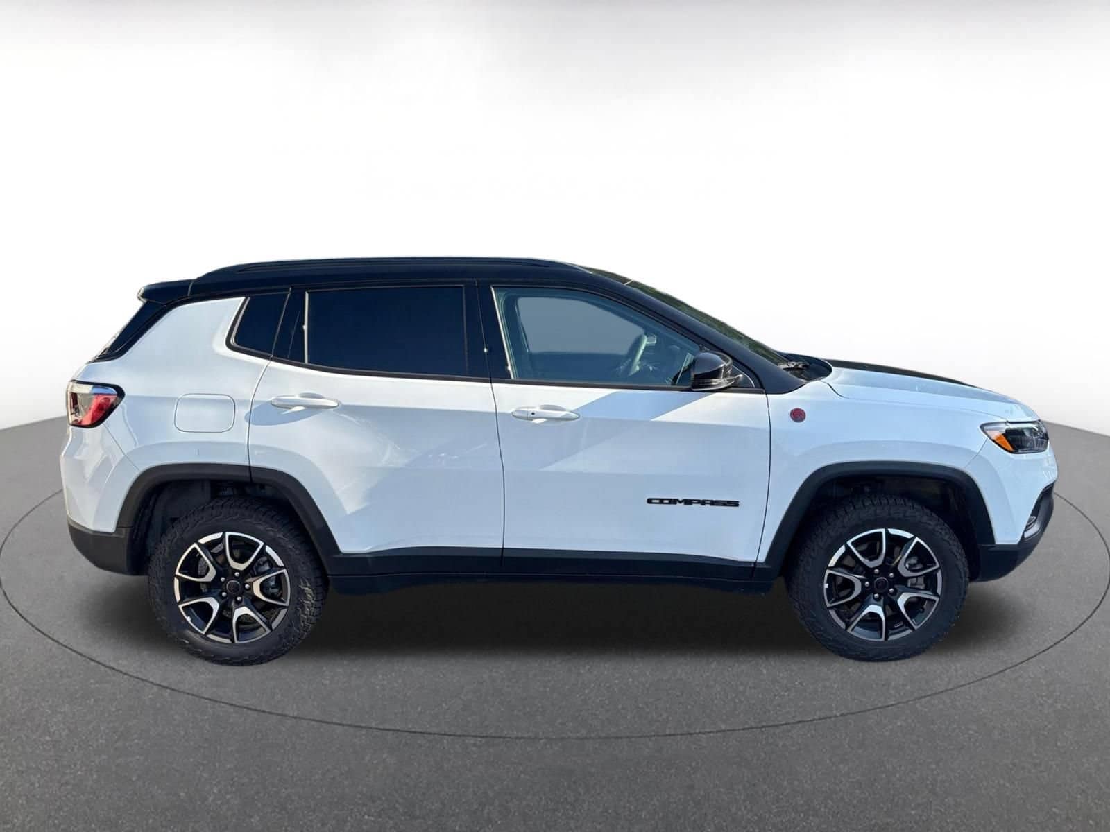 Thumbnail: 2025 Jeep Compass - 15
