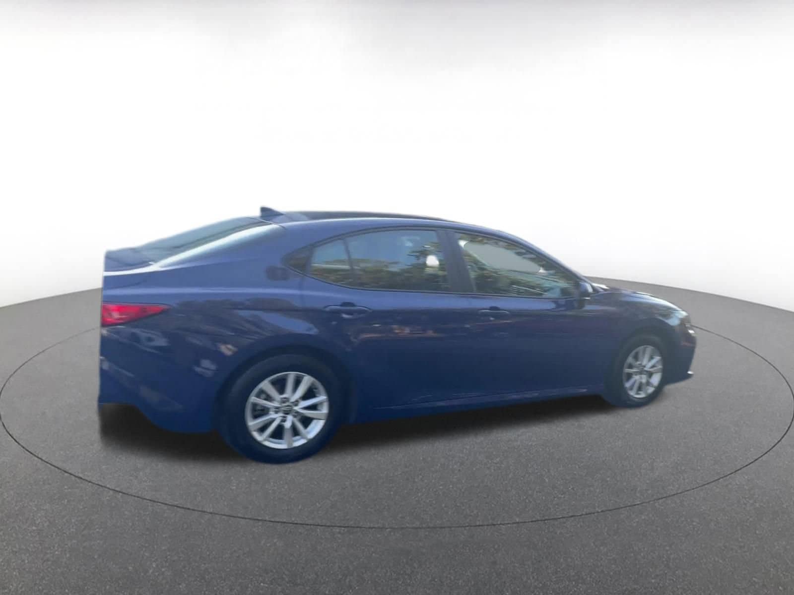 Thumbnail: 2025 Toyota Camry - 15