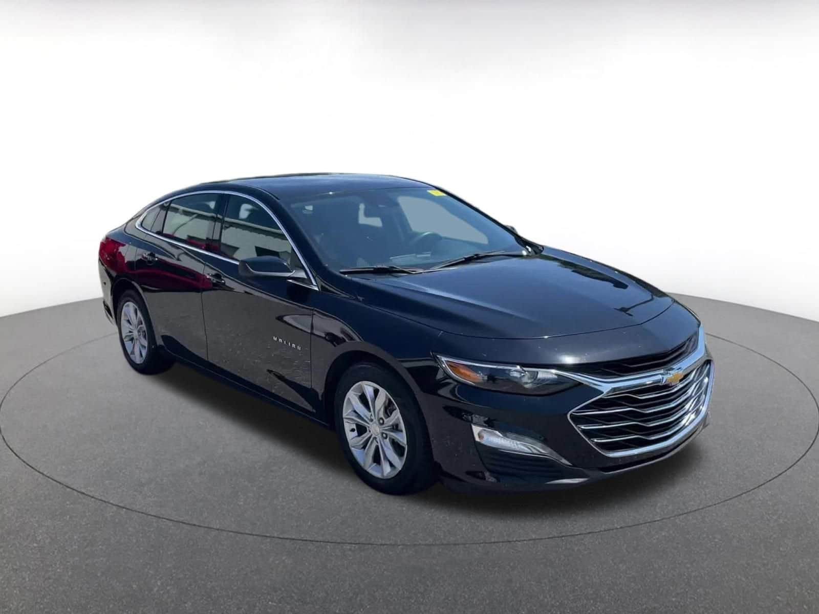 Thumbnail: 2024 Chevrolet Malibu - 2