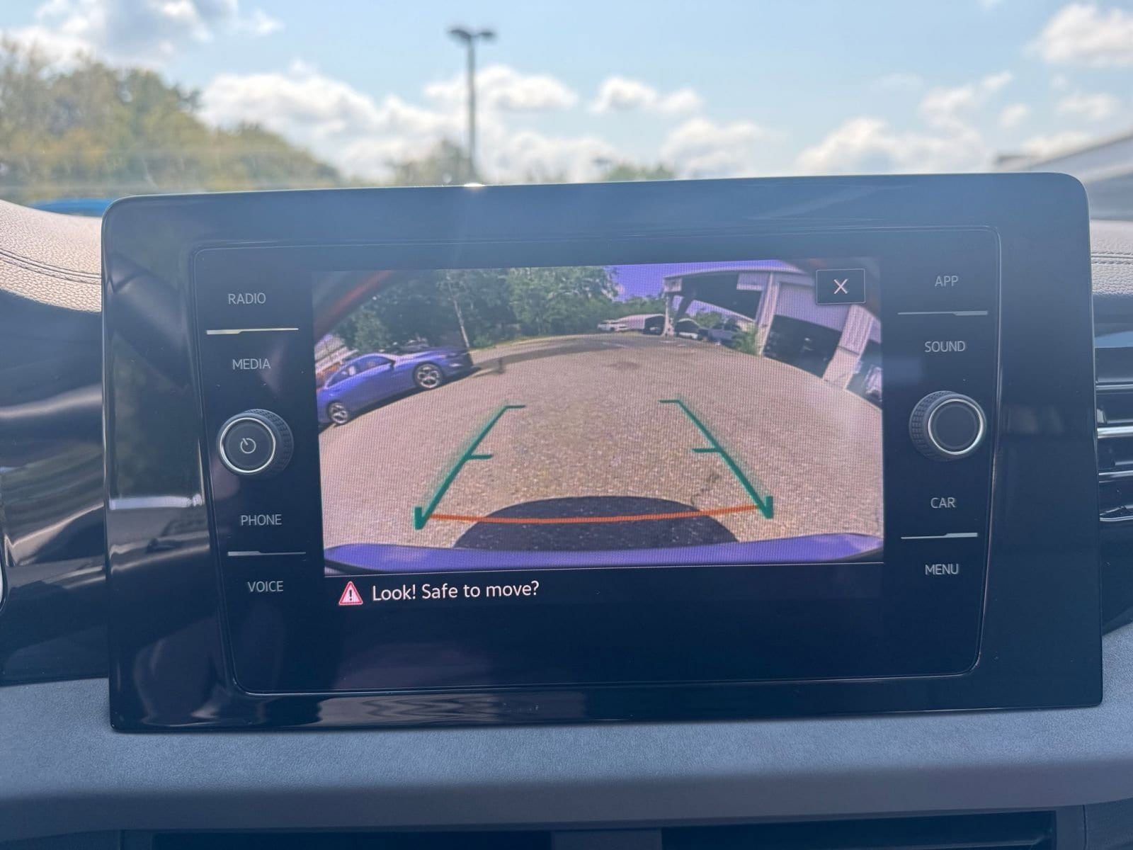 Thumbnail: 2025 Volkswagen Jetta - 17