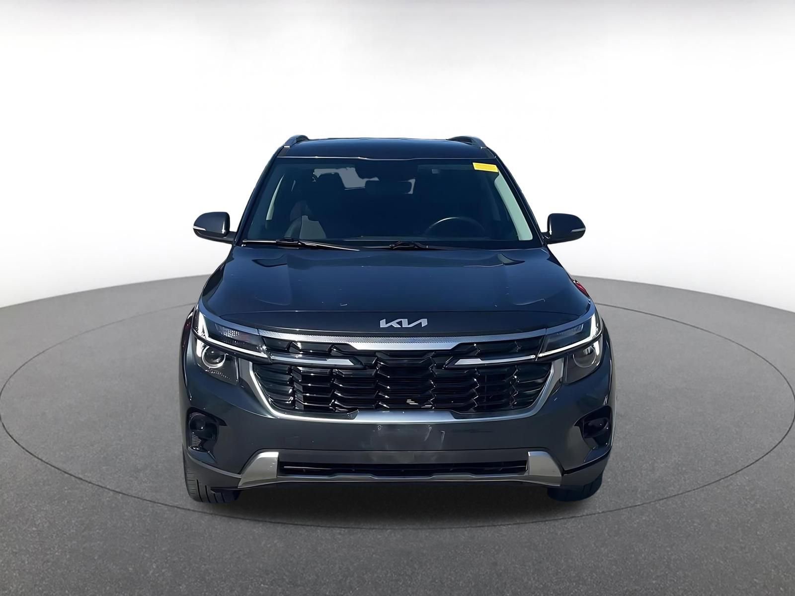 Thumbnail: 2025 Kia Seltos - 3