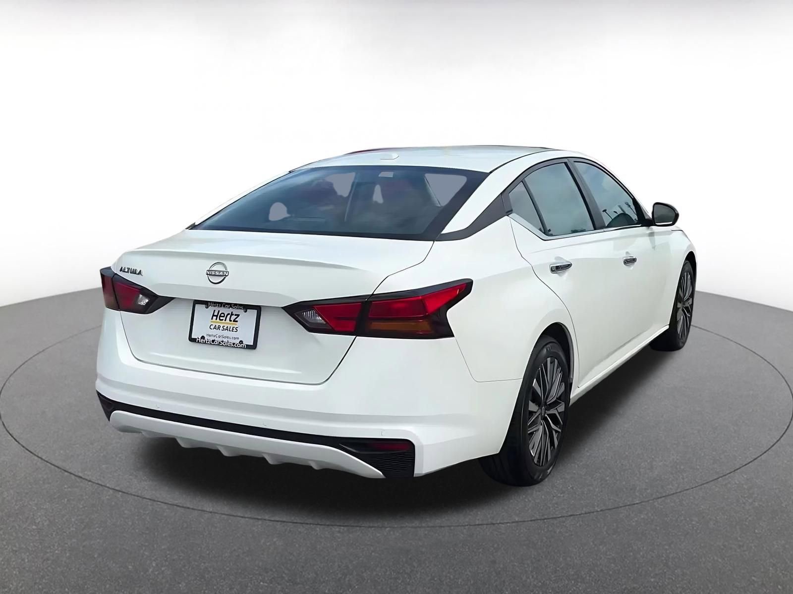 Thumbnail: 2025 Nissan Altima - 14