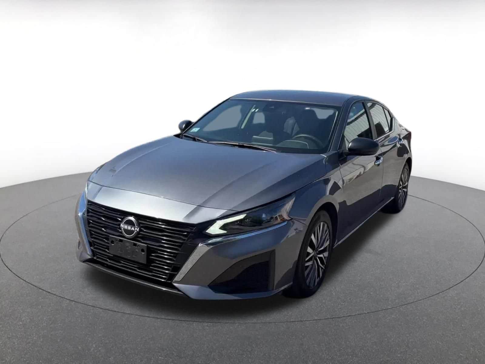 Thumbnail: 2025 Nissan Altima - 4