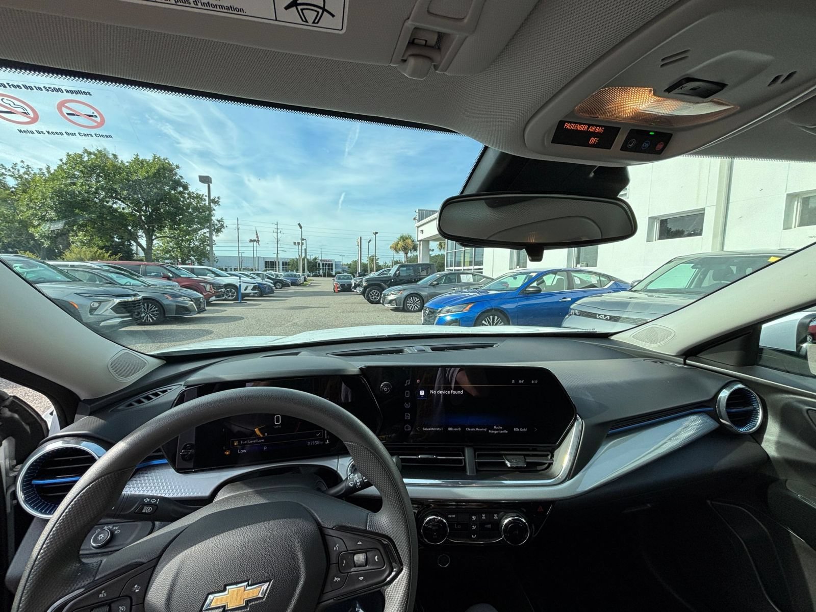 Thumbnail: 2025 Chevrolet Trax - 32