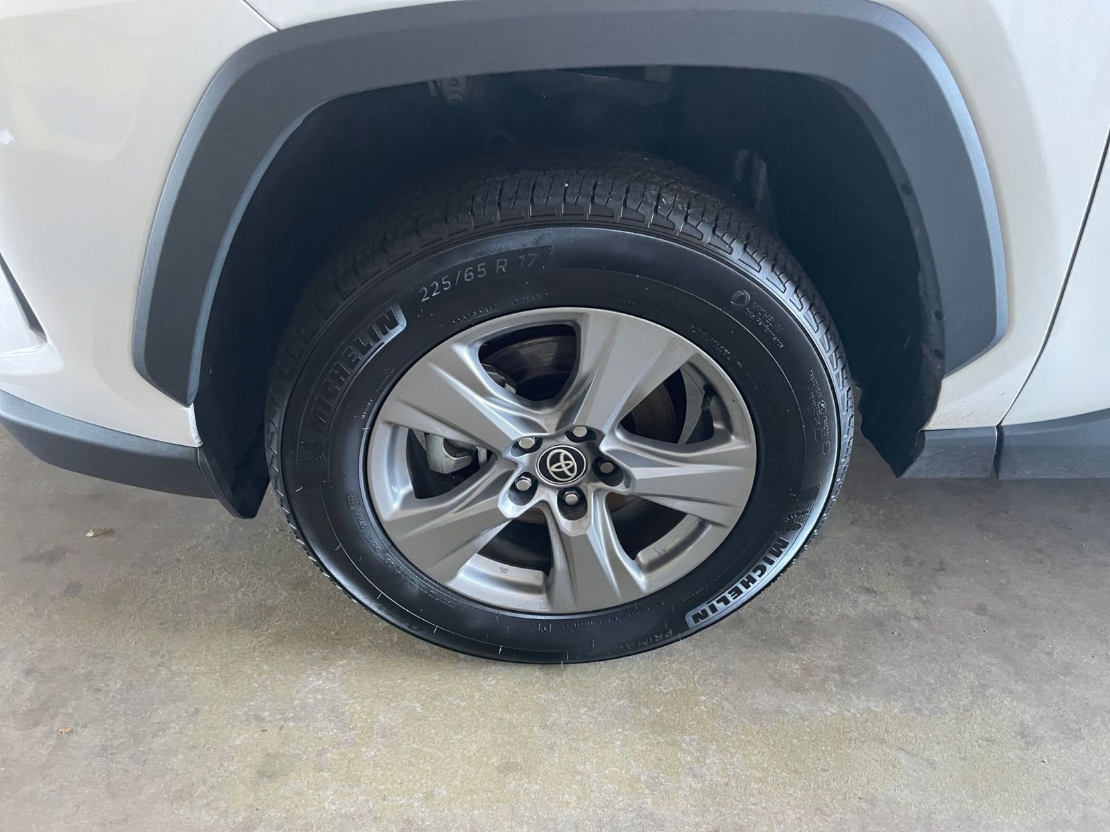 Thumbnail: 2025 Toyota RAV4 - 27