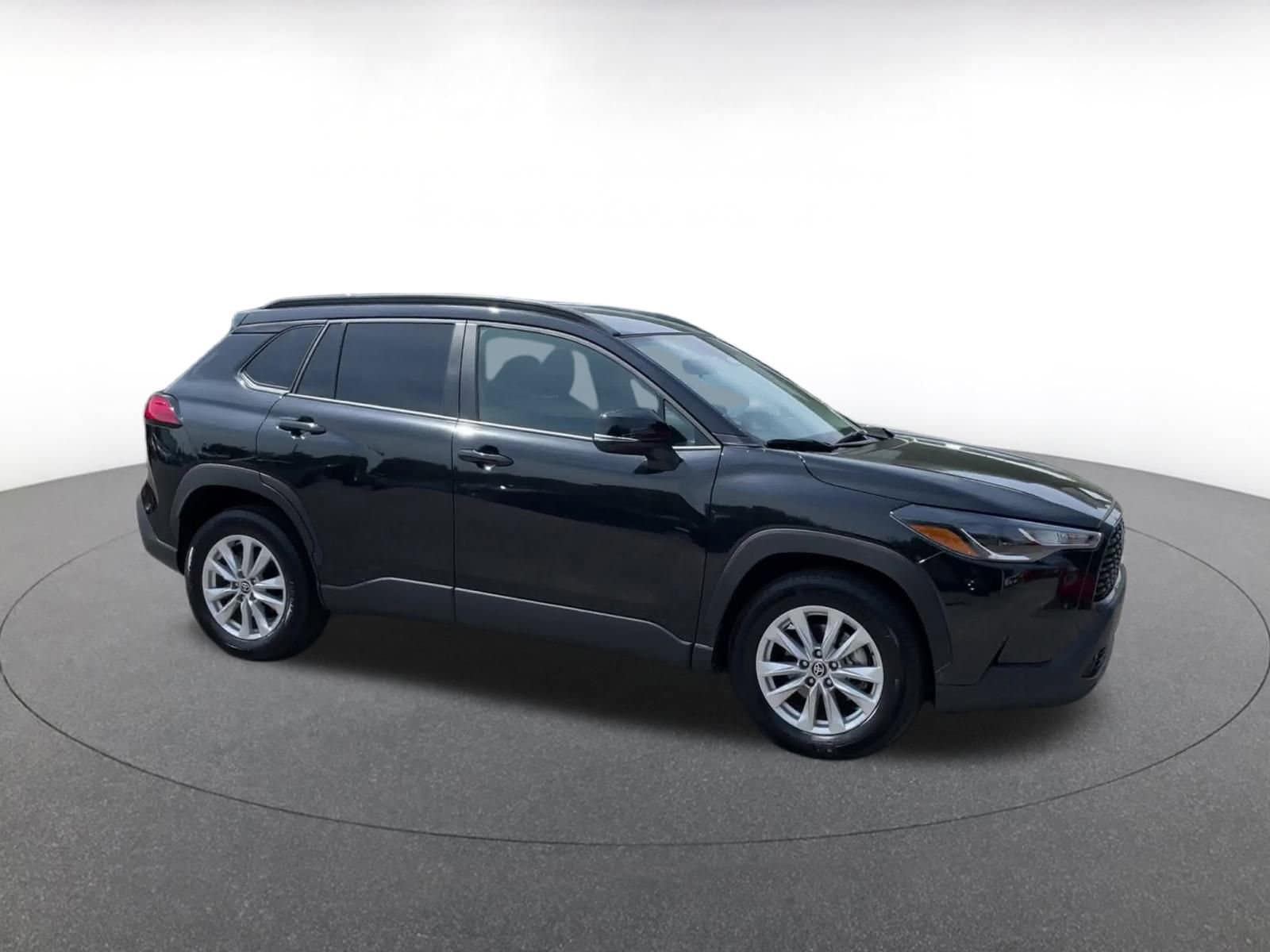 Thumbnail: 2025 Toyota Corolla Cross - 1