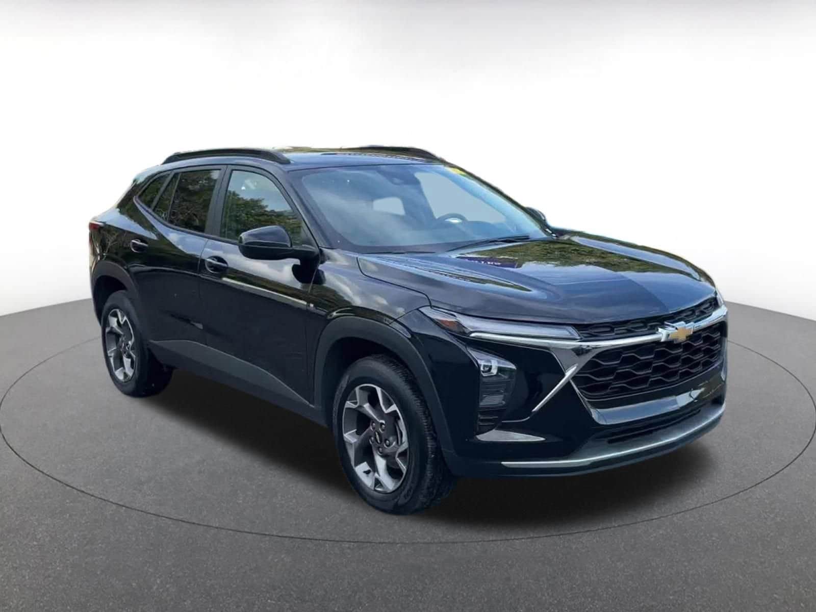 Thumbnail: 2025 Chevrolet Trax - 1