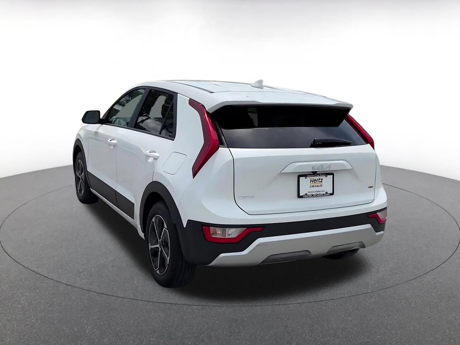 Thumbnail: 2026 Kia Niro - 10