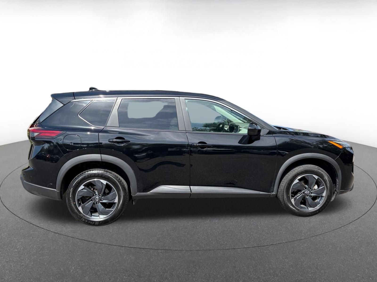 Thumbnail: 2025 Nissan Rogue - 15