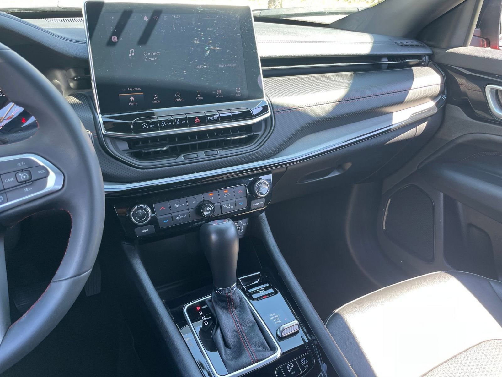 Thumbnail: 2025 Jeep Compass - 16