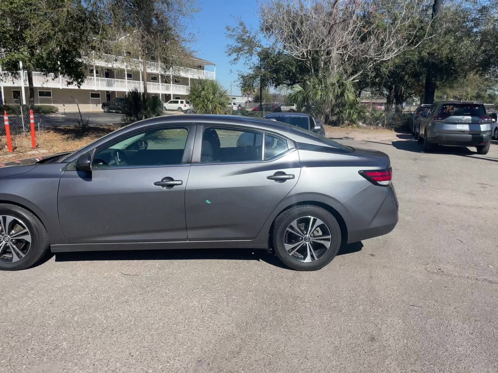 Thumbnail: 2023 Nissan Sentra - 8