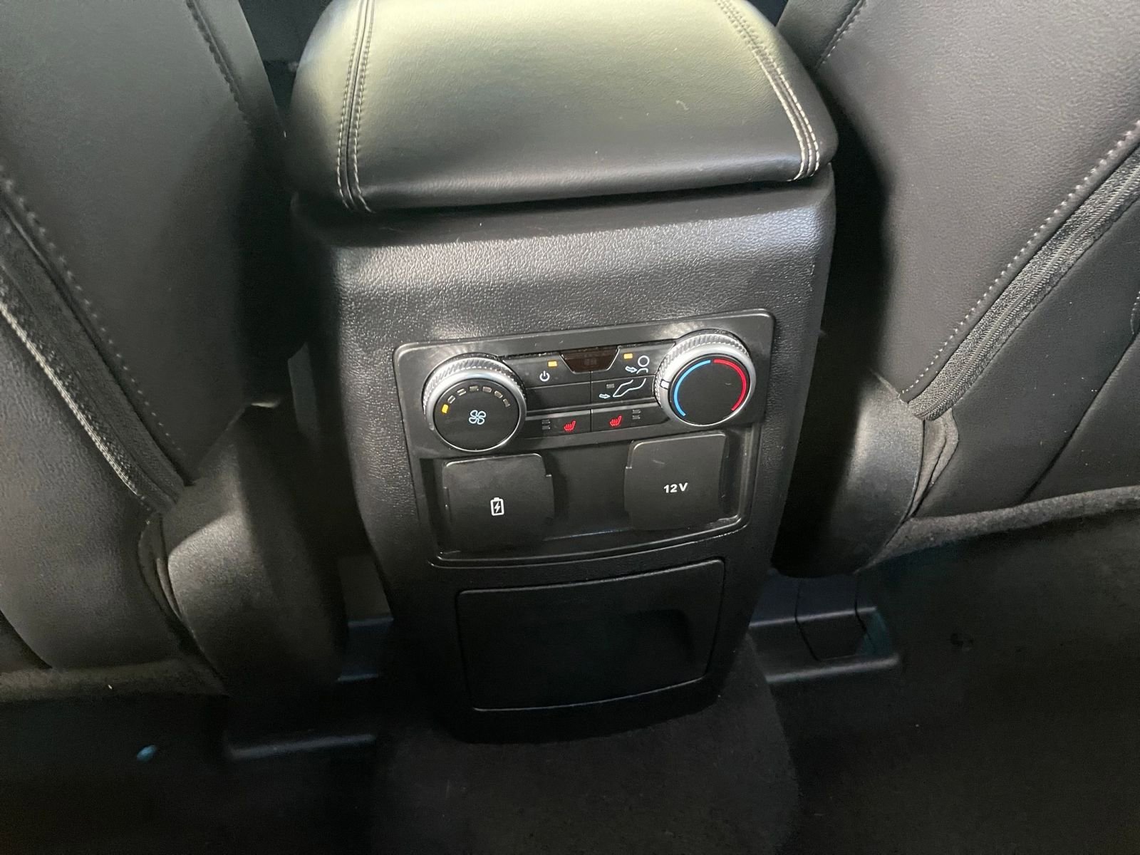 Thumbnail: 2023 Ford Explorer - 22