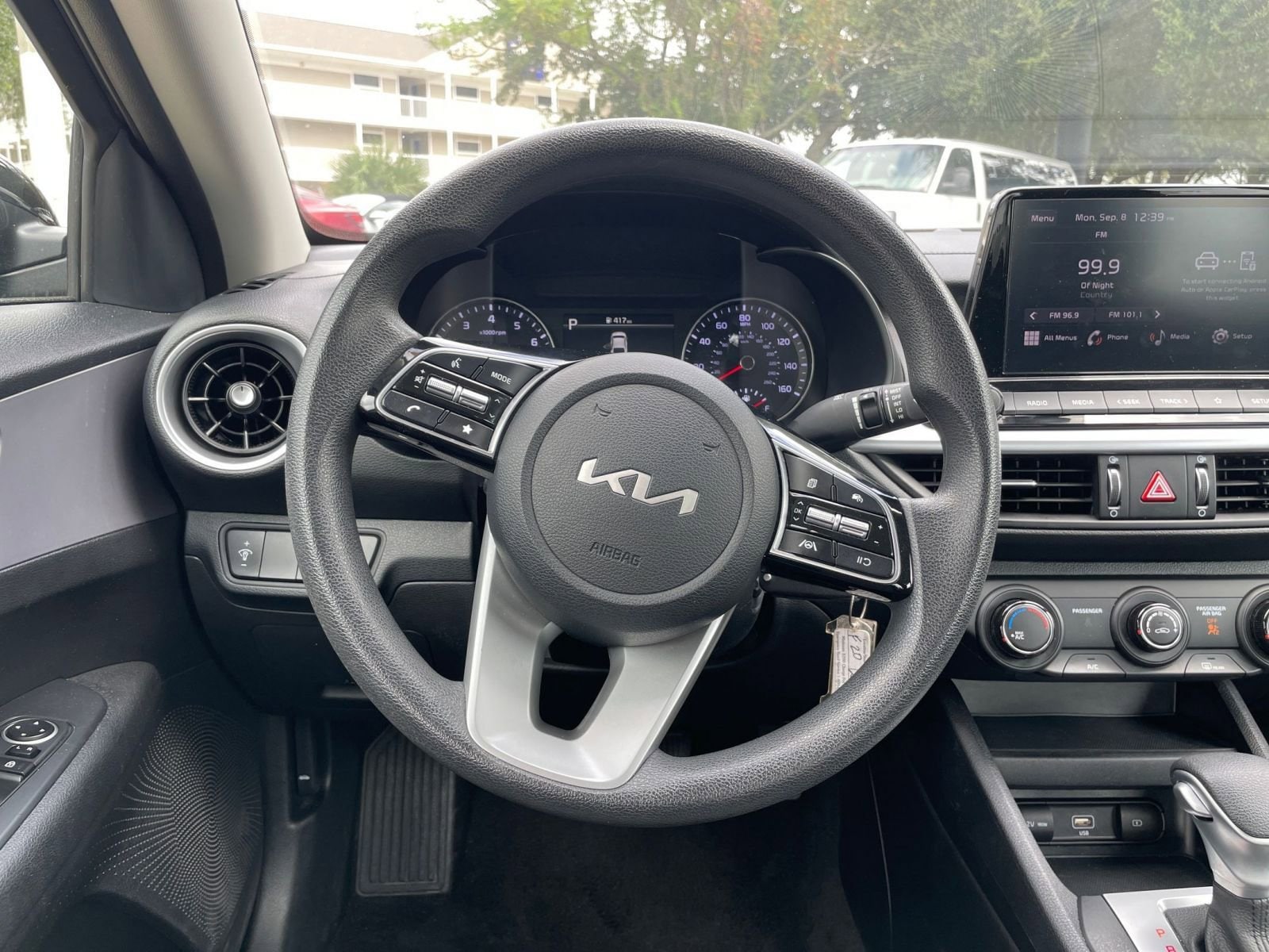 Thumbnail: 2024 Kia Forte - 25