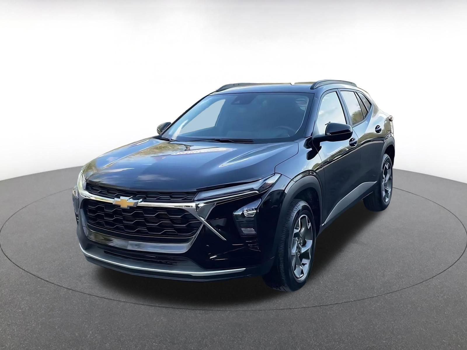 Thumbnail: 2025 Chevrolet Trax - 4