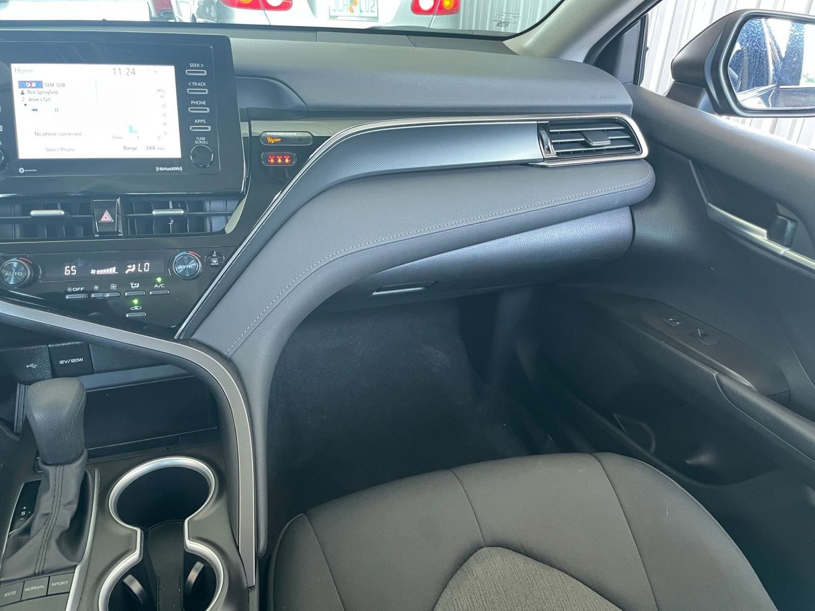 2024 Toyota Camry LE 28